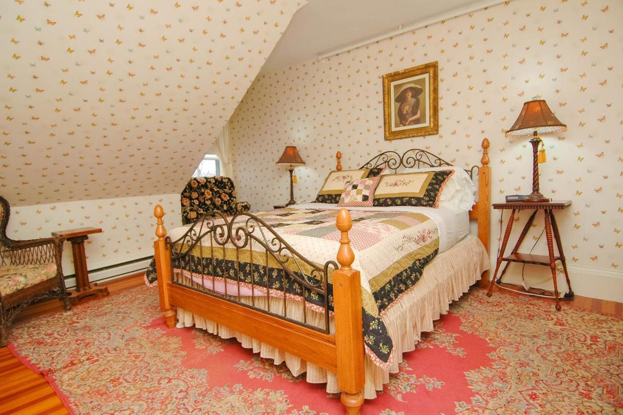 Apple Tree Inn Lenox Esterno foto