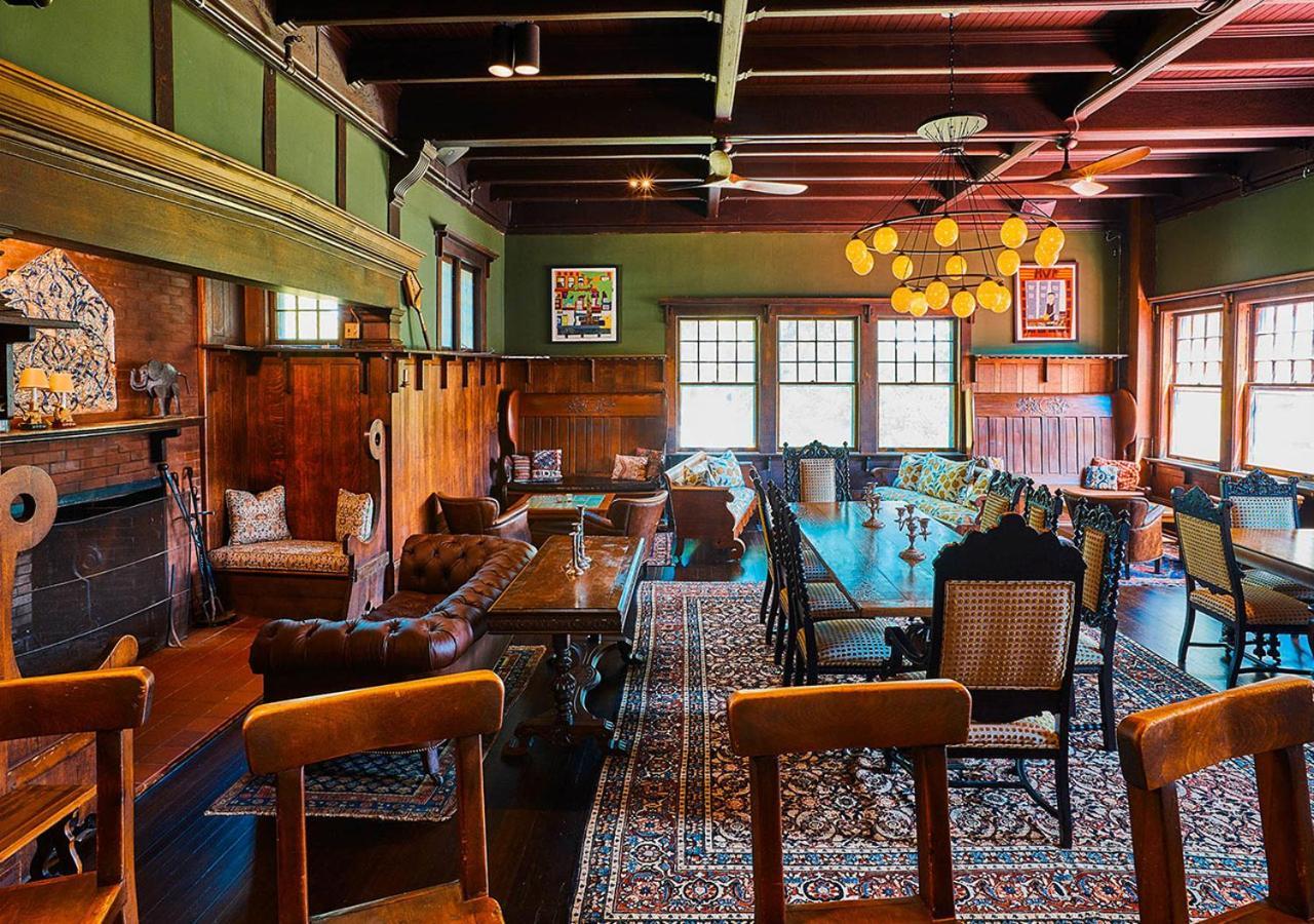 Apple Tree Inn Lenox Esterno foto