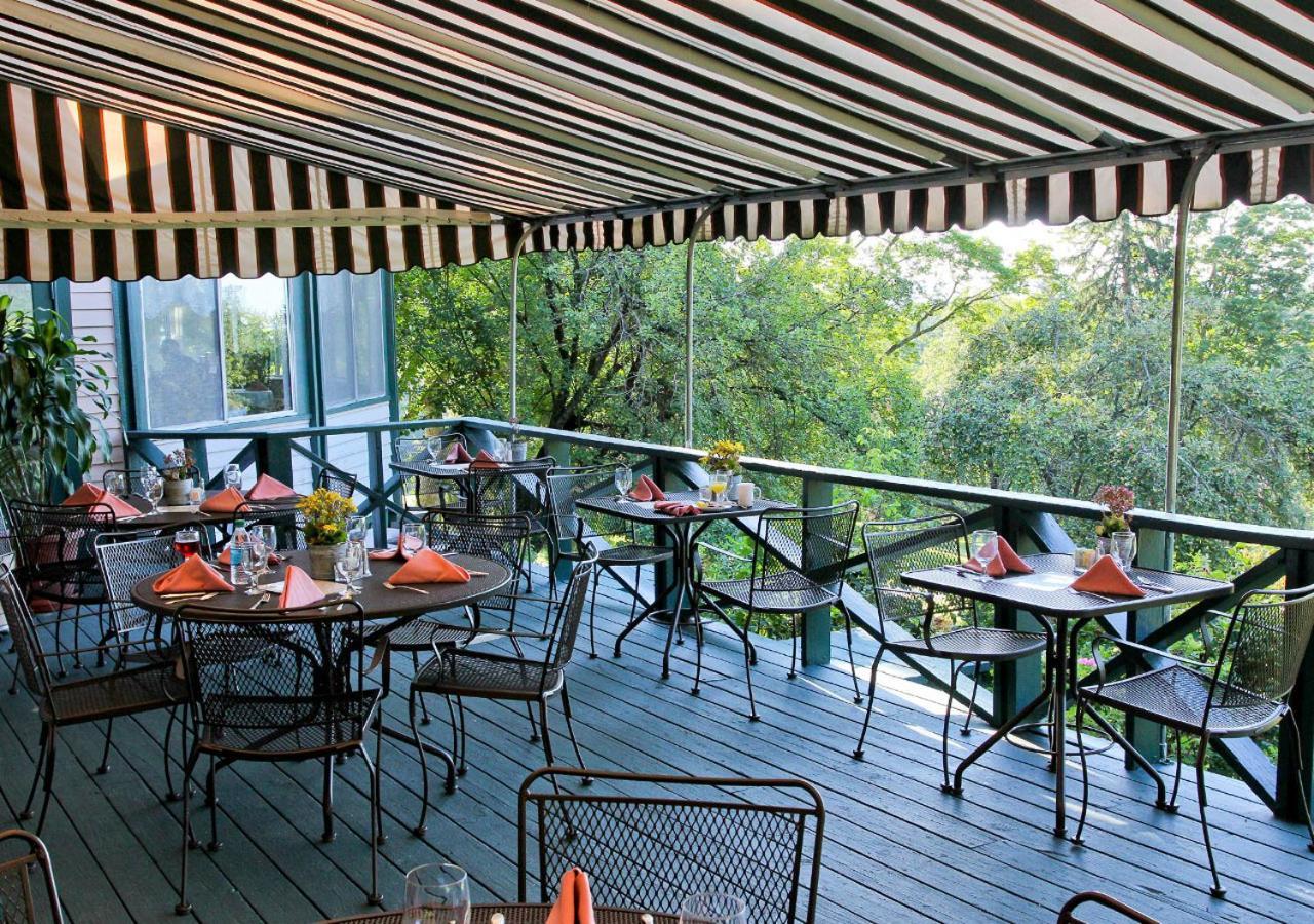 Apple Tree Inn Lenox Esterno foto