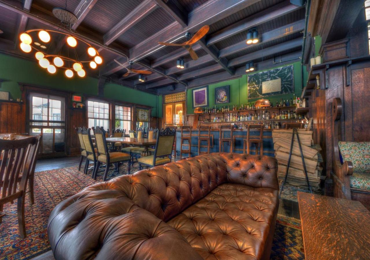 Apple Tree Inn Lenox Esterno foto