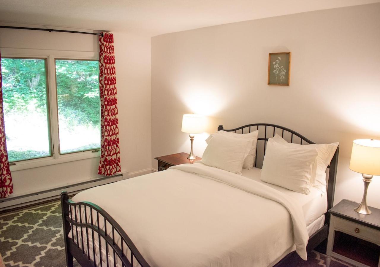 Apple Tree Inn Lenox Esterno foto