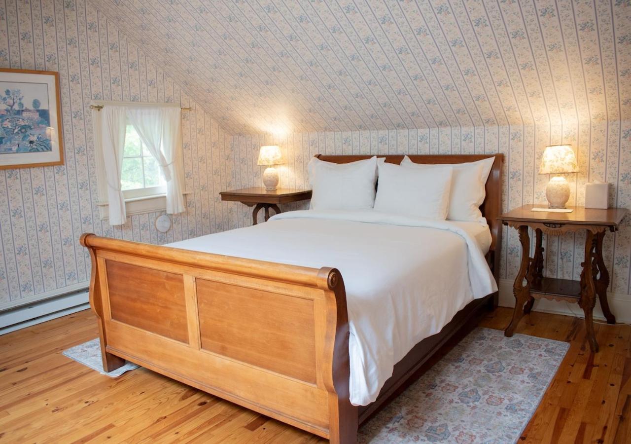 Apple Tree Inn Lenox Esterno foto