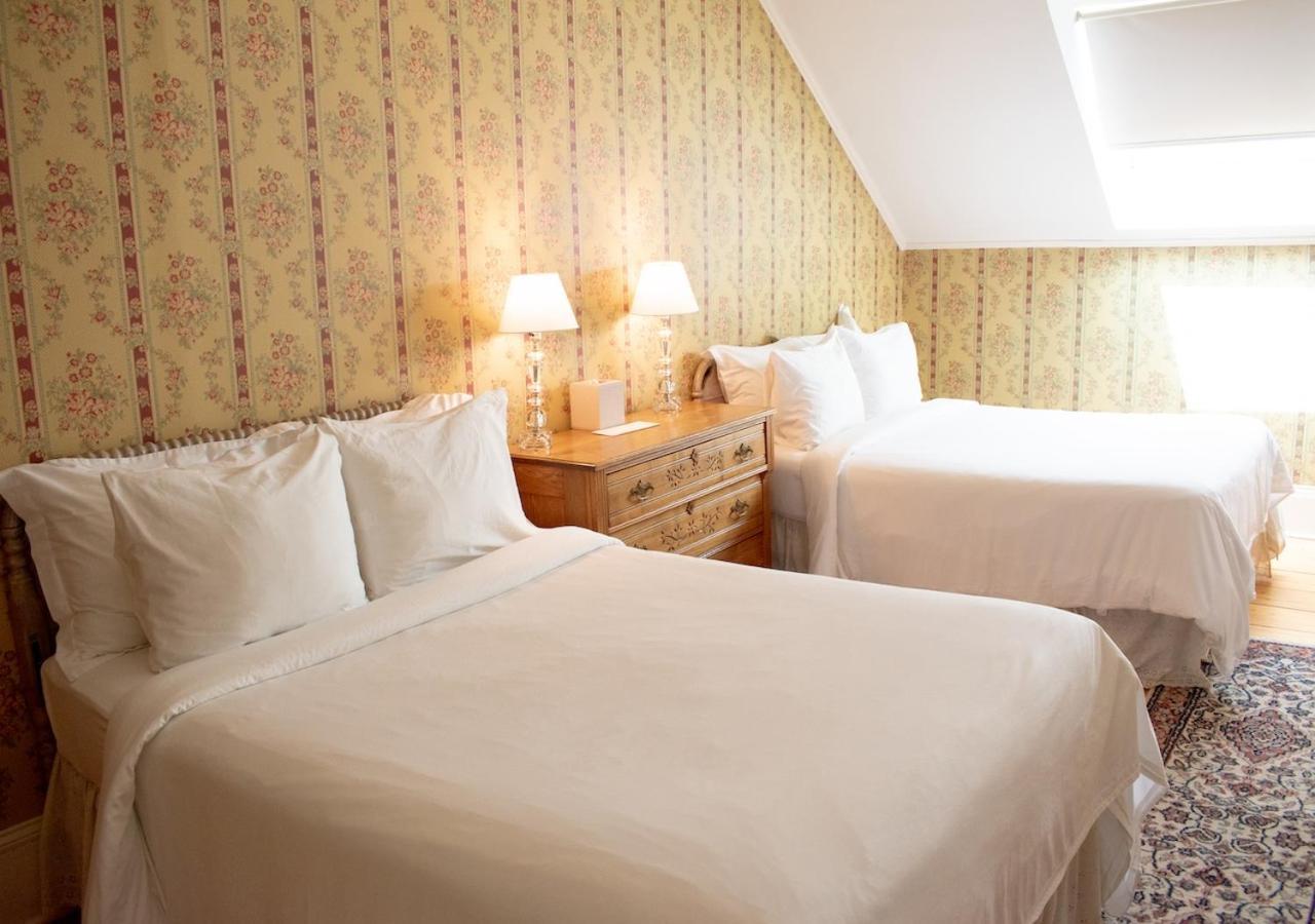 Apple Tree Inn Lenox Esterno foto